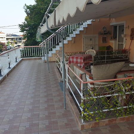 Anna Apartments Néa Péramos المظهر الخارجي الصورة