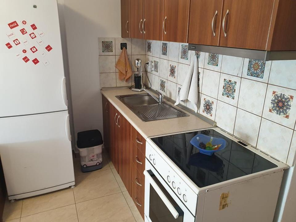 Anna Apartments Néa Péramos المظهر الخارجي الصورة